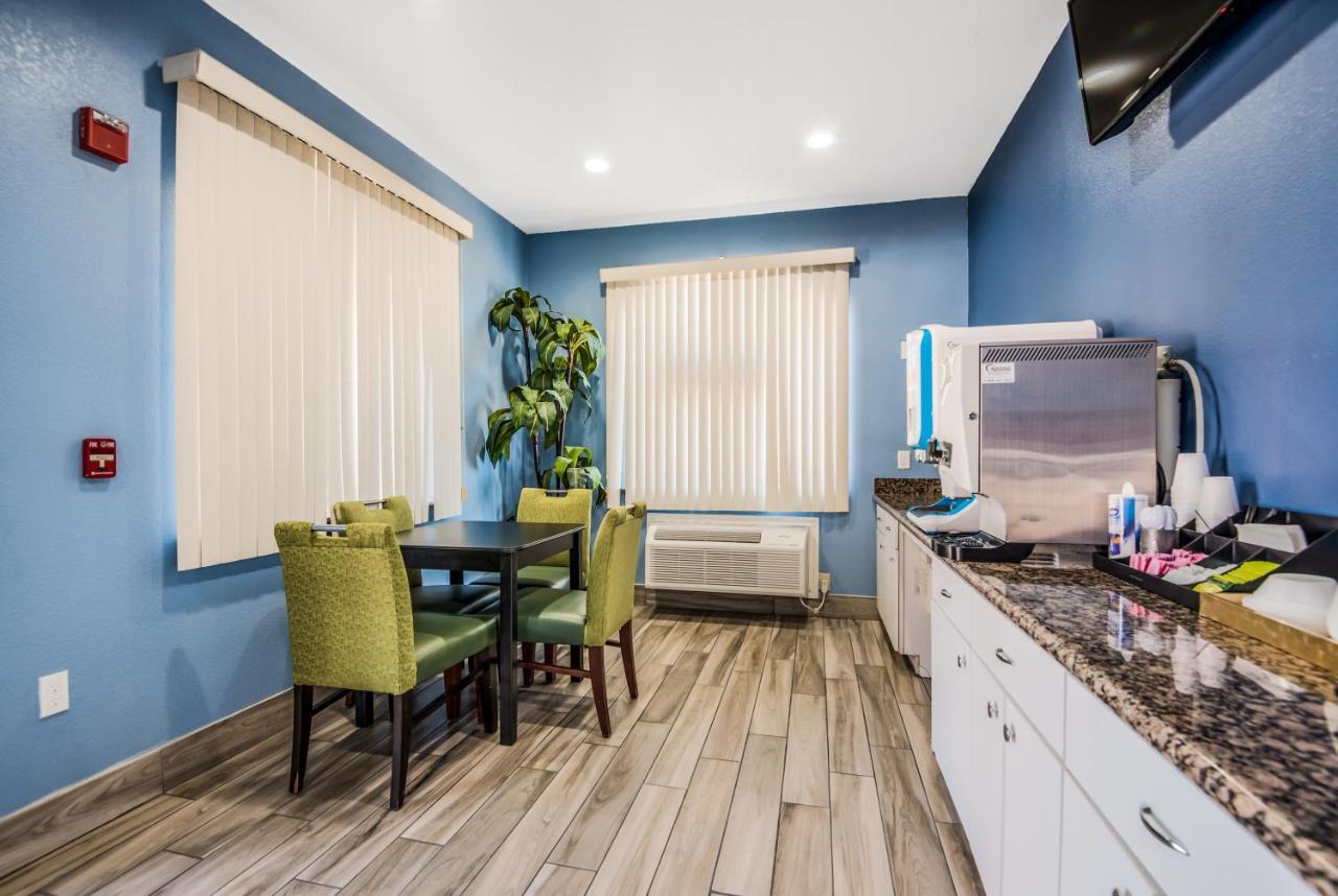 Scottish Inns & Suites Iah Airport-Beltway 8 Aldine Exteriér fotografie